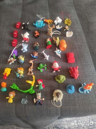 Игрушки с Киндер сюрприза