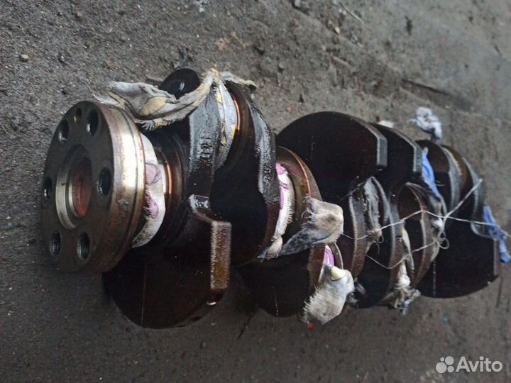 Коленвал mazda 3 BL 2012 год