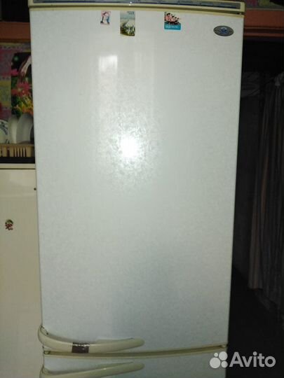 Продаю холодильник