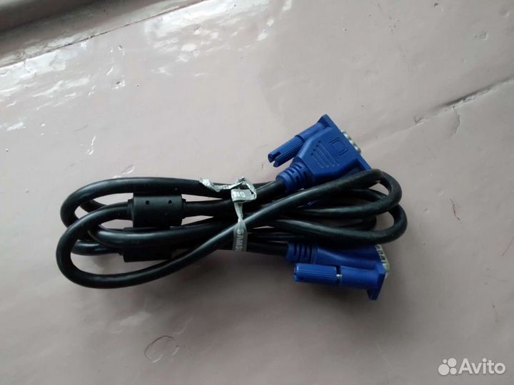Кабель VGA