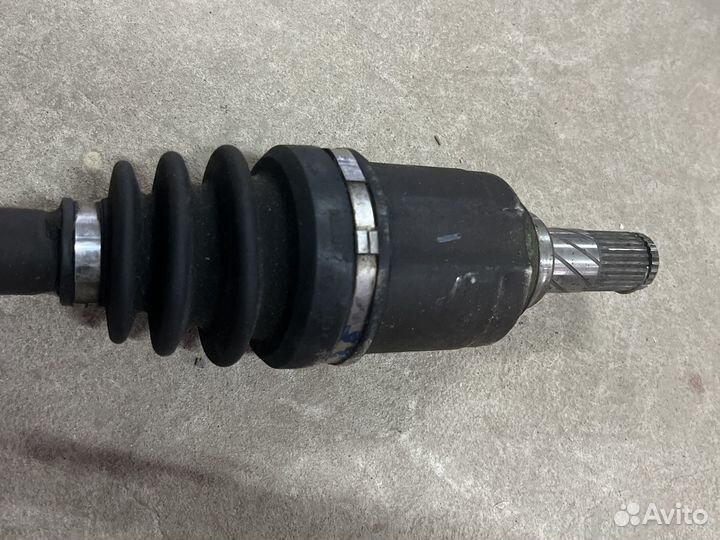 Привод Tiida C11 HR15DE/Note E11 передний левый