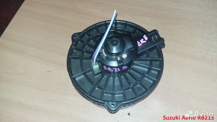 Мотор печки на Suzuki Aerio (Сузуки Аэрио) RB21S