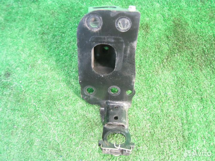 Кронштейн усилителя бампера Audi Q7 (4LB) 2008