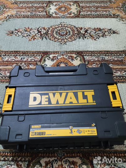 De walt