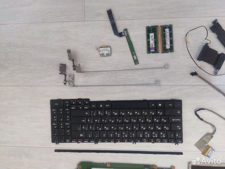 Ноутбук Lenovo b560 на запчасти