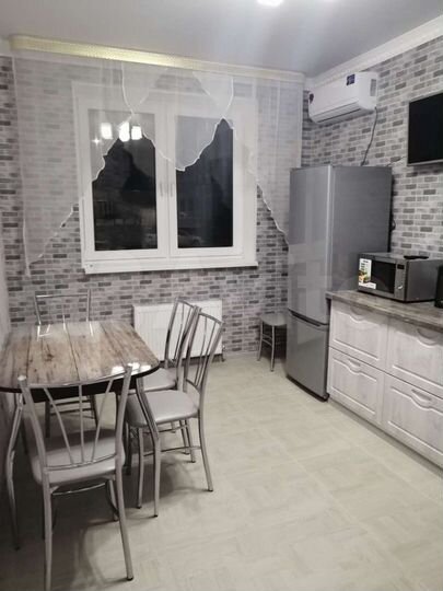 2-к. квартира, 61 м², 1/16 эт.