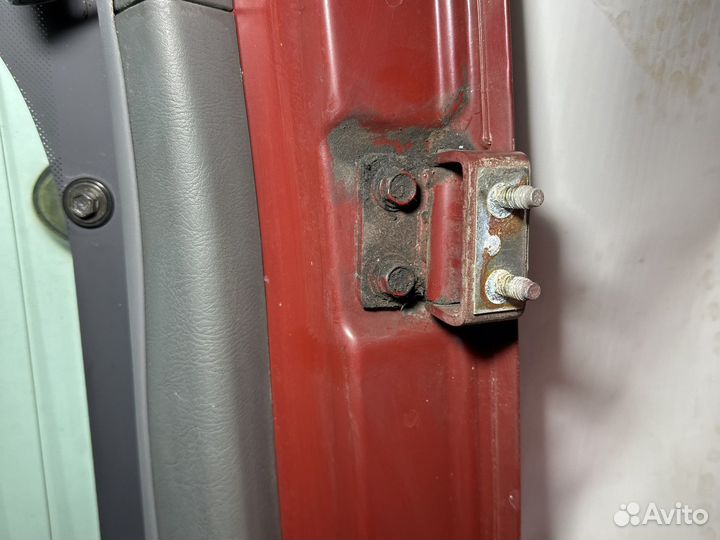 Крышка багажника Hyundai Santa Fe I 2.0 CRDi 4WD