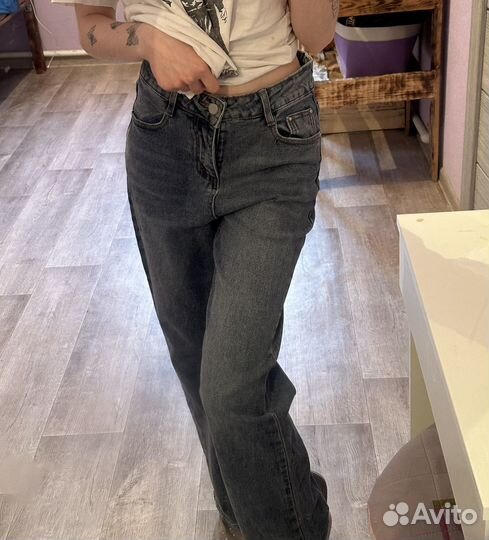 Джинсы широкие