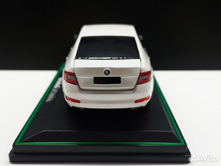 1:38 Skoda Octavia White