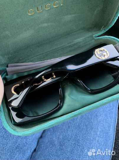 Солнцезащитные очки