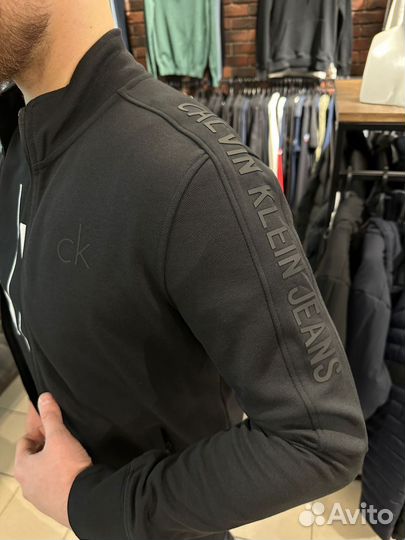 Calvin klein костюм