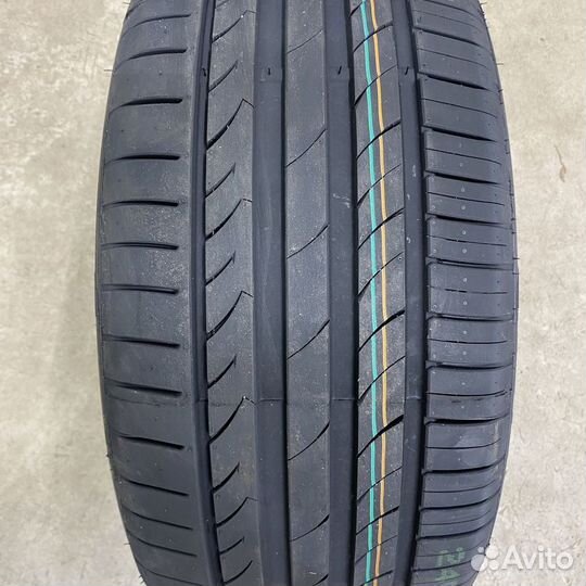 Tracmax X-Privilo TX3 235/50 R17 100