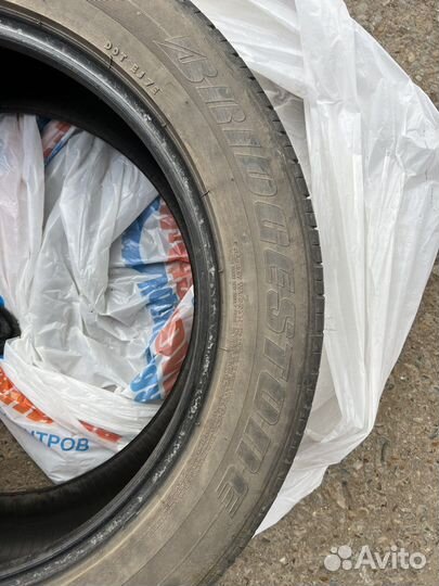 Bridgestone Dueler H/P 265/50 R20