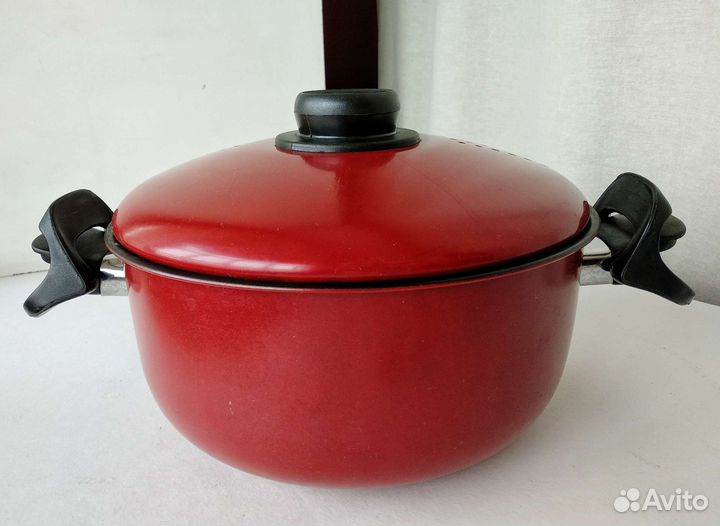 Кастрюля алюминиевая с покрытием бордовая 4,5л