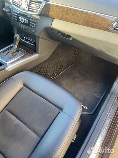 Mercedes-Benz E-класс, 2011