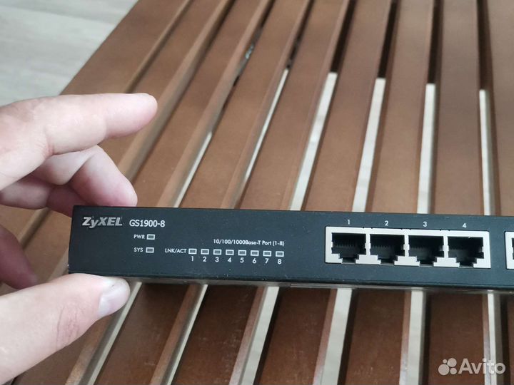 Управляемый коммутатор zyxel gs1900-8