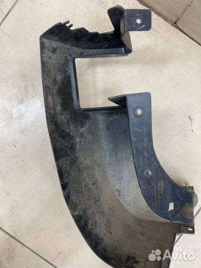 Накладка заднего бампера правая Ford Transit