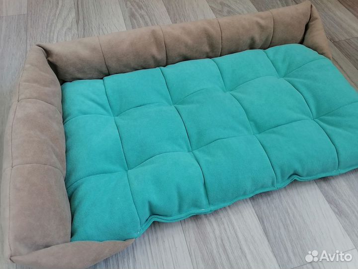 Лежанки для кошек и собак