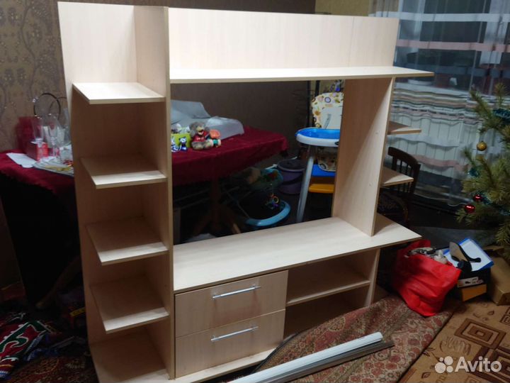 Ниша под телевизор горка