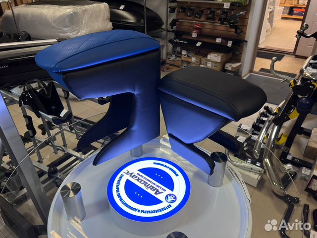 Подлокотник передний Renault Sandero