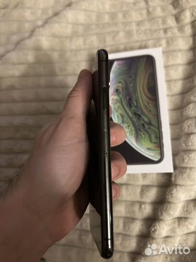 iPhone Xs, 64 ГБ