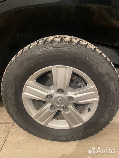 Bridgestone Blizzak Ice 285/65 R18