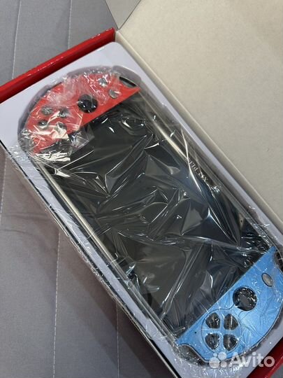 Игровая консоль