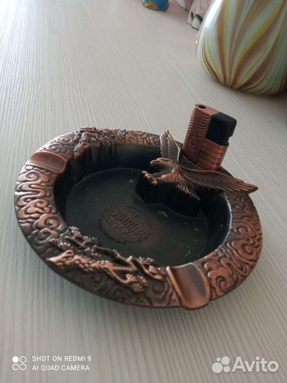 Пепельница с зажигалкой