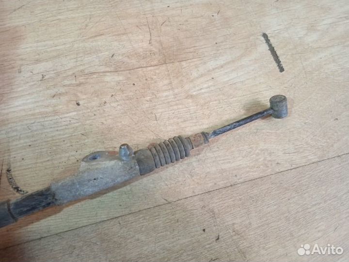 Трос ручника задний левый Nissan Bluebird U14