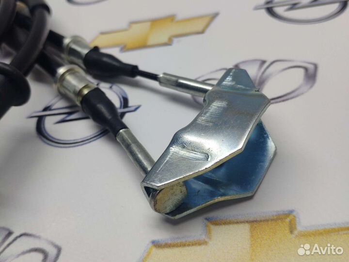 Трос ручника Opel Astra H