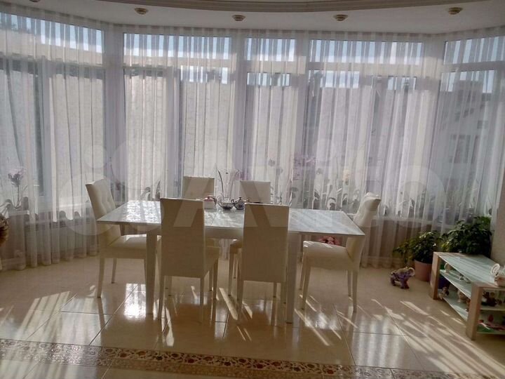 3-к. квартира, 83 м², 2/3 эт.