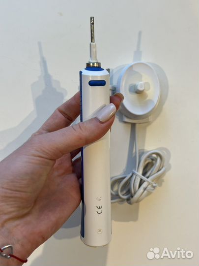Элетрическая зубная щетка