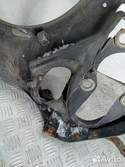 Б/У Б/У Панель передняя (телевизор) Возможна