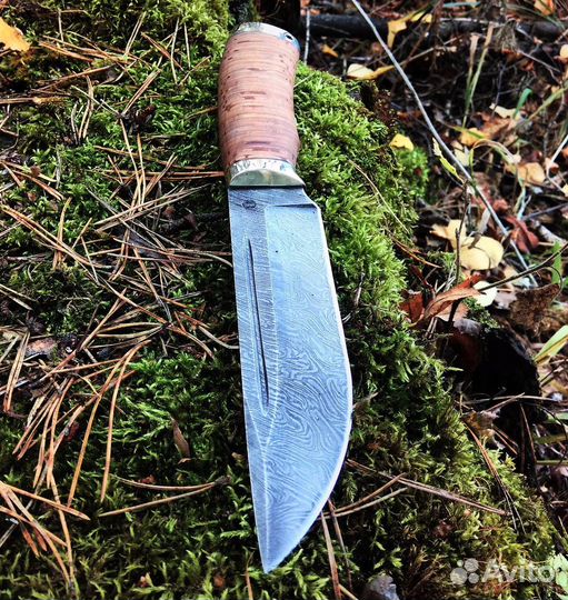 Нож Охотник из дамасской стали с берестой