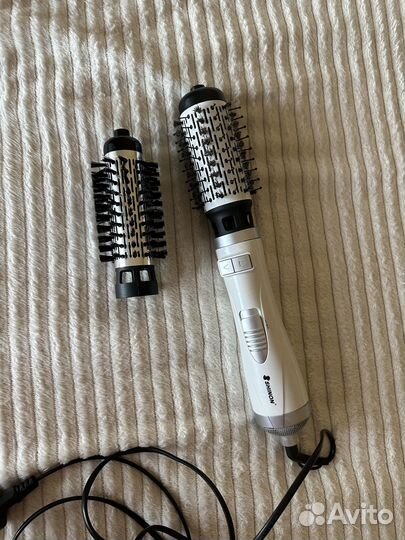 Фен-щетка / Стайлер для укладки волос