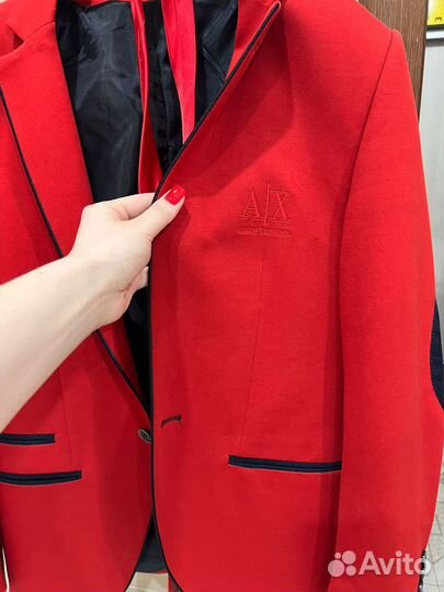 Продаю пиджак