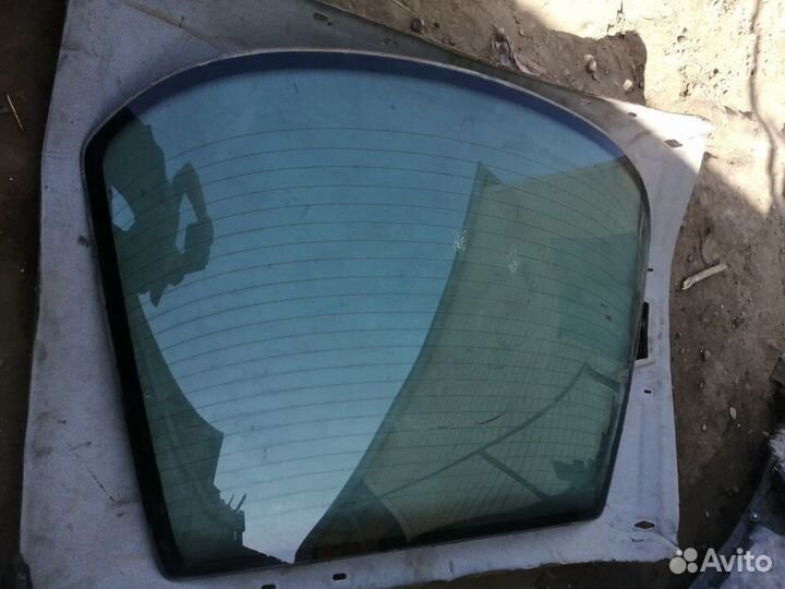 Стекло заднее для Audi 80/90 (B3) 1986-1991