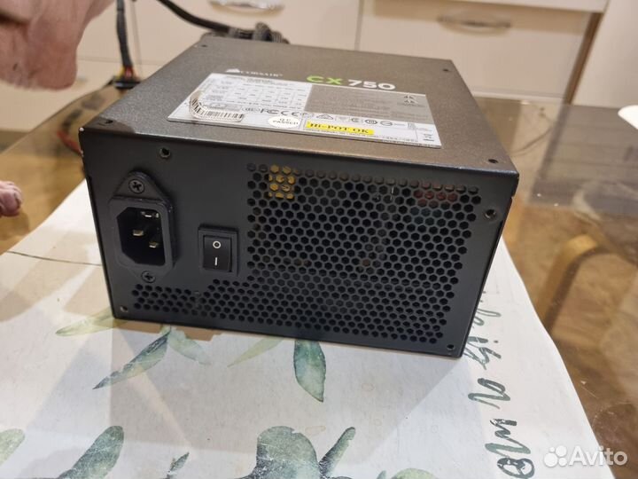 Блок питания Corsair CX750