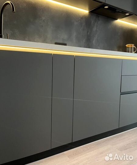 Кухонный гарнитур 