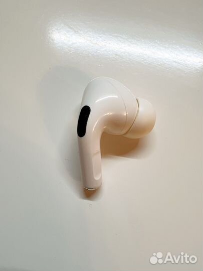 Наушник Apple AirPods pro 1 правый