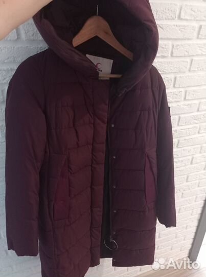 Продам женский зимний пуховик