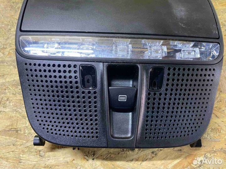 Фонарь салона (плафон) Mercedes-Benz C-Class W205