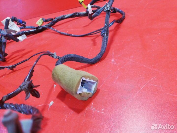 Проводка салона правая Nissan Navara D40M YD25ddti
