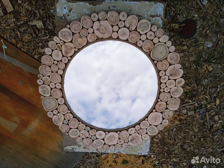 Панно из можжевельника