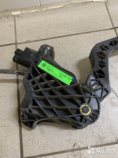 Педаль цепления на volkswagen jetta