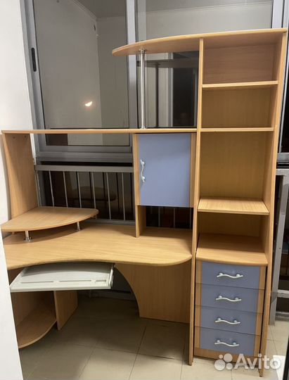 Компьютерный стол