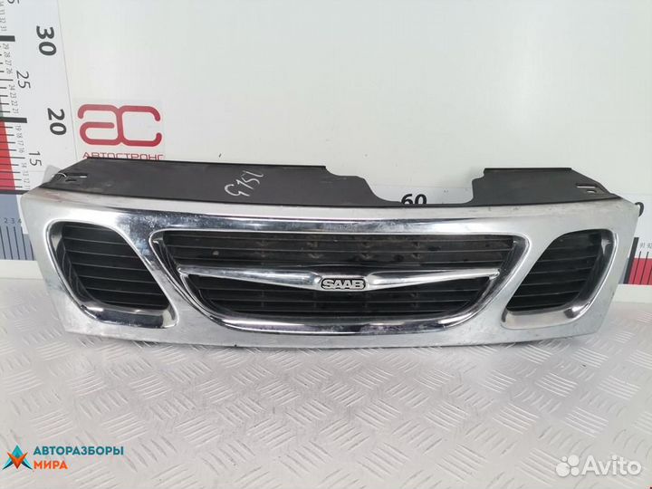 Решетка радиатора Saab 9-5 1999 4677191