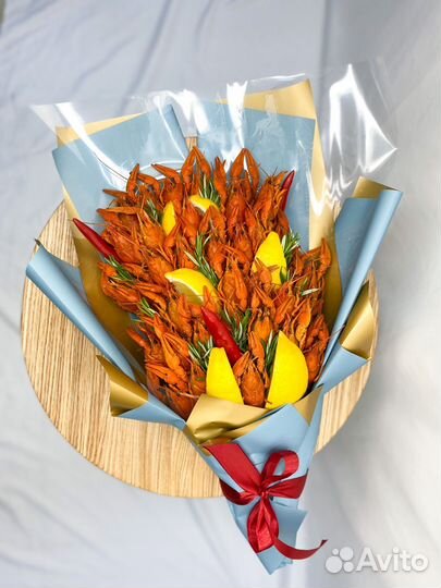 Букеты из раков и морепродуктов