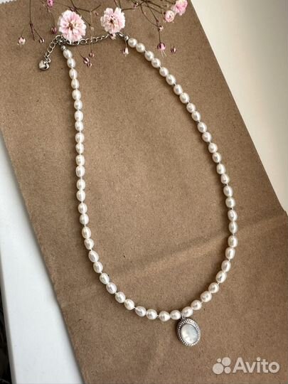 Колье чокер с жемчугом и перламутром