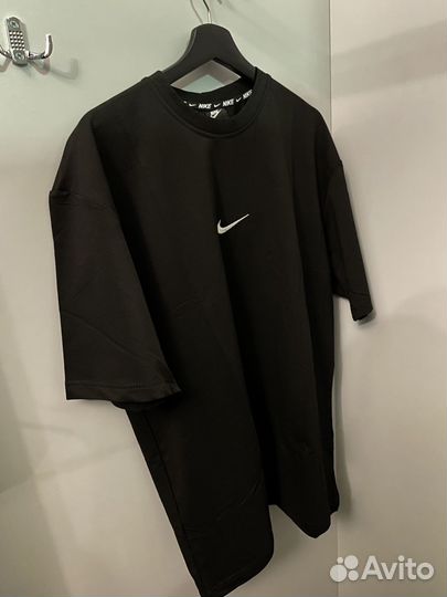 Футболка Nike swoosh